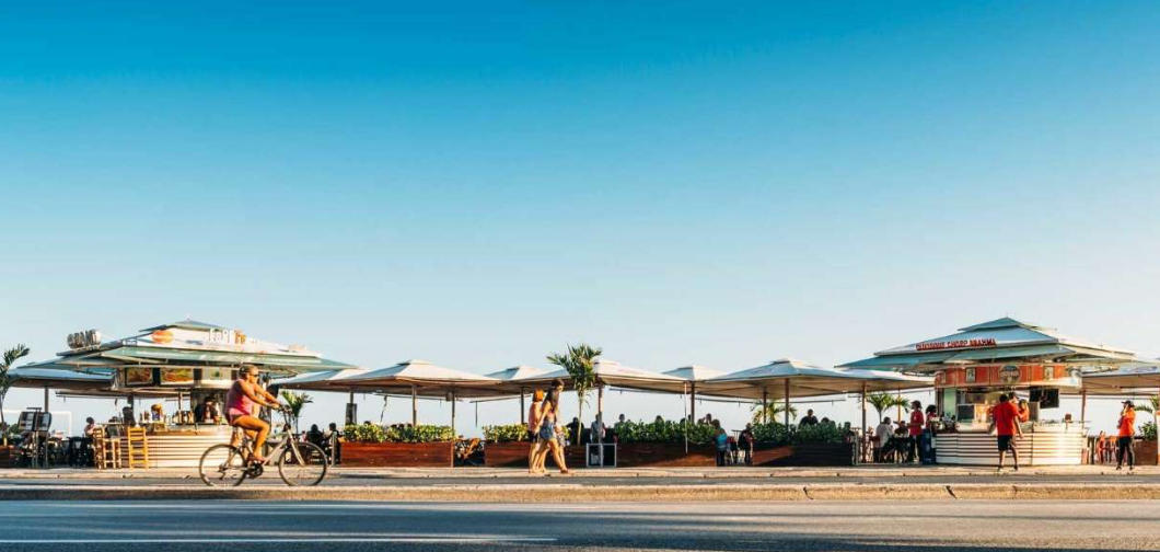 只为好奇,勇闯天下。但展手天地平量。迷失方向,路逢三岔。误入歧途怎归家猜解哪一个最佳成语解释落实释义